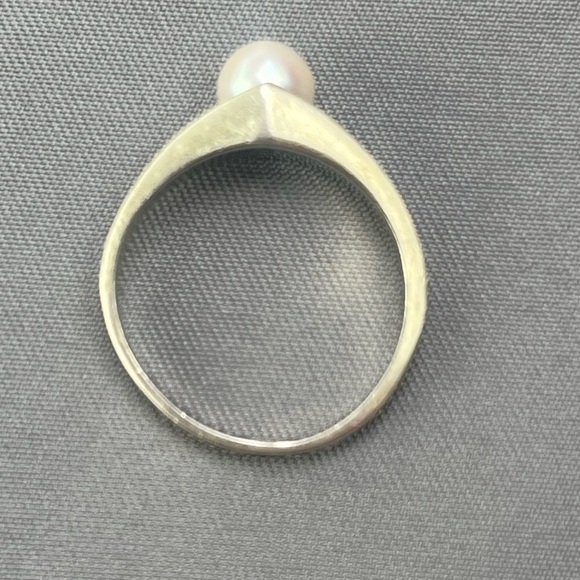 VTG Pearl 14k White Gold Ring Solitaire Alternative engagement ring 5.25 - Picture 13 of 15